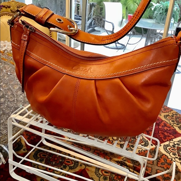 Coach - Picture 2 of 3